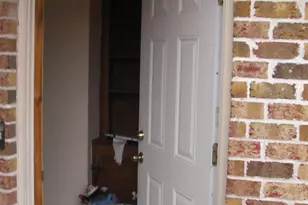 10806 Lynbrook Dr, Houston, TX 77042 - Photo 5