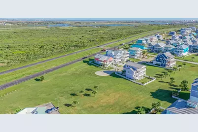 11727 Opihi, Galveston, TX 77554 - Photo 5