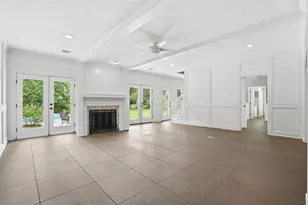 587 Melmont St, Conroe, TX 77302 - Photo 9