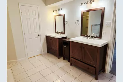 5107 Whittier Oaks Drive, Friendswood, TX 77546 - Photo 35