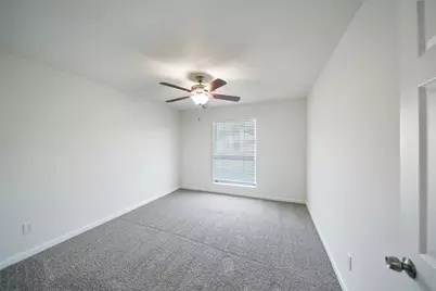 5107 Whittier Oaks Drive, Friendswood, TX 77546 - Photo 23