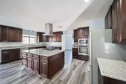 5107 Whittier Oaks Drive, Friendswood, TX 77546 - Photo 11