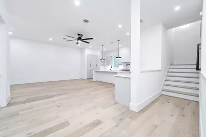 319 N Nagle Street, Houston, TX 77003 - Photo 9