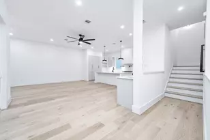 319 N Nagle St, Houston, TX 77003 - Photo 9