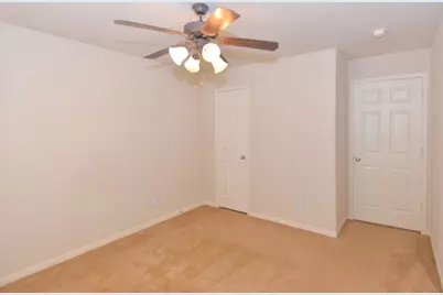 13607 Manor Crest Lane, Rosharon, TX 77583 - Photo 21