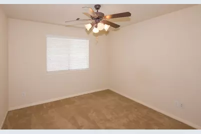 13607 Manor Crest Lane, Rosharon, TX 77583 - Photo 23