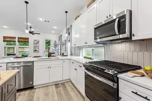 2402 Mann St, Houston, TX 77093 - Photo 7