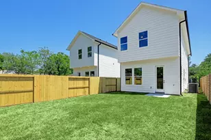 2402 Mann St, Houston, TX 77093 - Photo 3