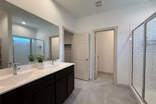 12545 Walmgate Ct, Houston, TX 77047 - Photo 9