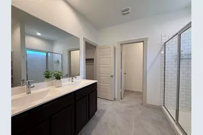 12545 Walmgate Court, Houston, TX 77047 - Photo 11