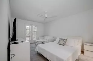 7502 Olympia Dr, Houston, TX 77063 - Photo 23