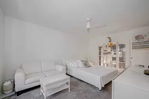 7502 Olympia Dr, Houston, TX 77063 - Photo 15
