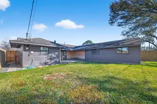 4009 Omeara Dr, Houston, TX 77025 - Photo 37