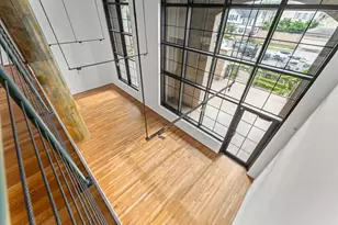 1005 S Shepherd Dr, Houston, TX 77019 - Photo 9