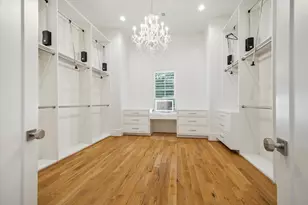 22 E Shady Ln, Houston, TX 77063 - Photo 27