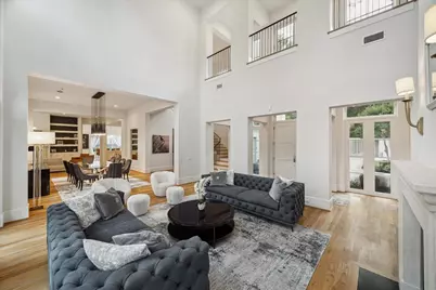 22 E Shady Lane #E, Houston, TX 77063 - Photo 9