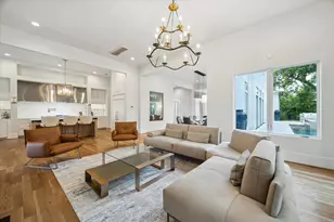 22 E Shady Ln, Houston, TX 77063 - Photo 13