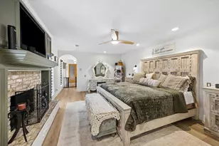 10740 Shepard Hill Rd, Willis, TX 77318 - Photo 9