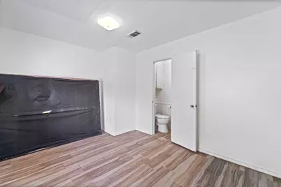 401 Lee Avenue, Anahuac, TX 77514 - Photo 23
