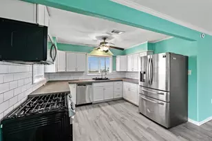 7210 Beau Terre St, Hitchcock, TX 77563 - Photo 21