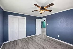 7210 Beau Terre St, Hitchcock, TX 77563 - Photo 23