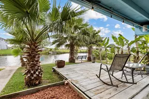 7210 Beau Terre St, Hitchcock, TX 77563 - Photo 11