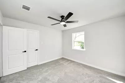 10806 Olympia Drive, Houston, TX 77042 - Photo 31