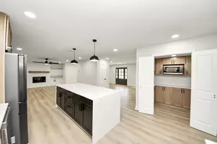 10806 Olympia Dr, Houston, TX 77042 - Photo 1
