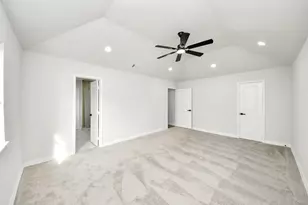 10806 Olympia Dr, Houston, TX 77042 - Photo 37