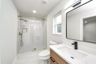 10806 Olympia Dr, Houston, TX 77042 - Photo 25