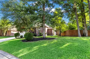 2 Bushell Mill Pl, The Woodlands, TX 77382 - Photo 3