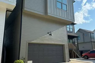 2704 Oakwood Crst Ln, Houston, TX 77018 - Photo 3