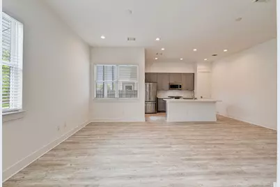 2704 Oakwood Crest Lane, Houston, TX 77018 - Photo 31