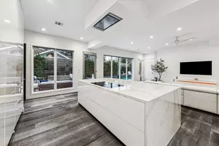 2114 Wroxton Rd, Houston, TX 77005 - Photo 15