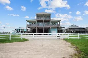 810 4th St, Port Bolivar, TX 77650 - Photo 41