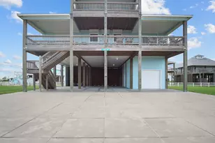 810 4th St, Port Bolivar, TX 77650 - Photo 3