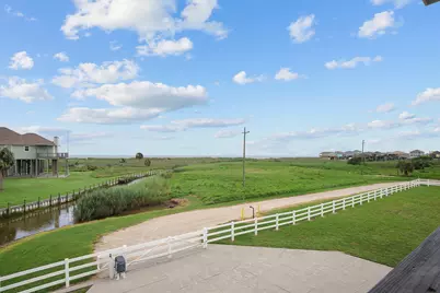 810 4th Street, Port Bolivar, TX 77650 - Photo 5