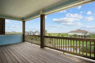 810 4th St, Port Bolivar, TX 77650 - Photo 37