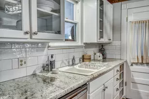 235 Hickory St, New Ulm, TX 78950 - Photo 15