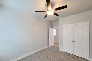 216 W Live Oak St, Angleton, TX 77515 - Photo 23