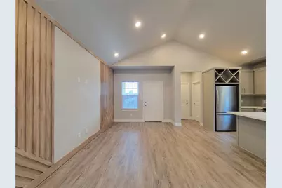 216 W Live Oak Street, Angleton, TX 77515 - Photo 15