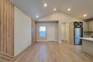 216 W Live Oak St, Angleton, TX 77515 - Photo 15