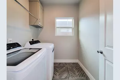 216 W Live Oak Street, Angleton, TX 77515 - Photo 33