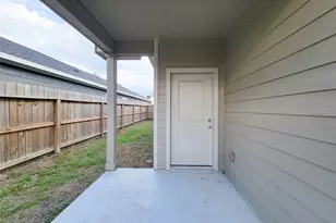 216 W Live Oak St, Angleton, TX 77515 - Photo 39