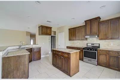406 Elm Lake Drive, Houston, TX 77336 - Photo 11