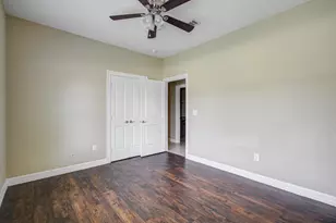406 Elm Lake Dr, Houston, TX 77336 - Photo 3
