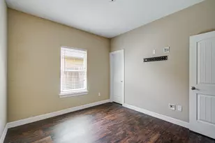 406 Elm Lake Dr, Houston, TX 77336 - Photo 5