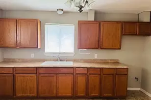 2112 Houston St, Orange, TX 77630 - Photo 3