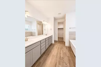 2825 Golden Isle Drive, Texas City, TX 77568 - Photo 13