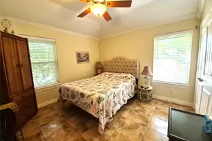 1022 Ave A 1/2, Dickinson, TX 77539 - Photo 27